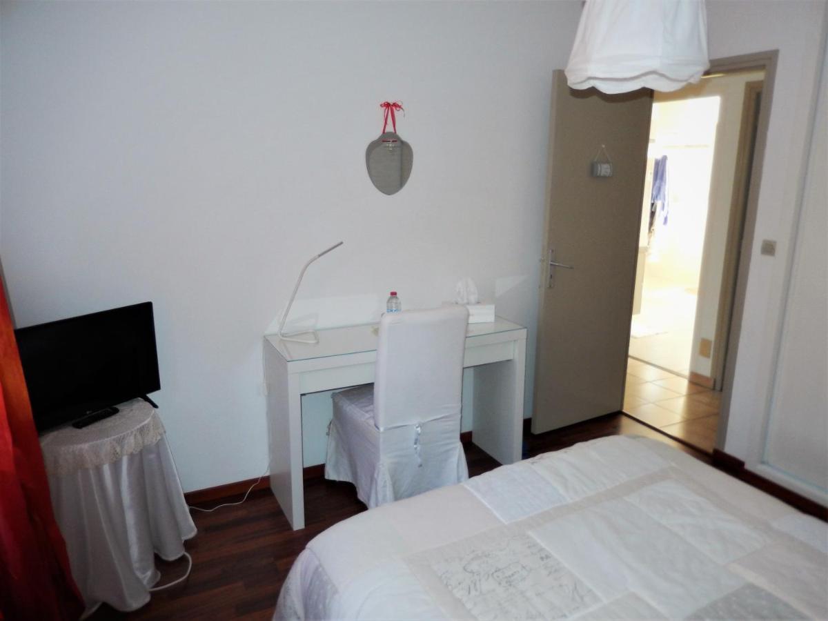 Villa De Guenifey Josse Εξωτερικό φωτογραφία
